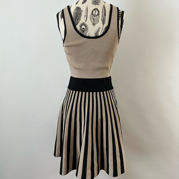 Guess Striped Dress - Picture 4 of 6